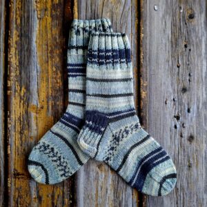 Käsitsi kootud sinisekirjud villased sokid,Ute Knit