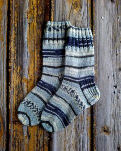 Käsitsi kootud sinisekirjud villased sokid,Ute Knit