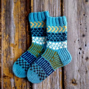 käsitsi kootud mustriga villased sokid, Ute Knit.