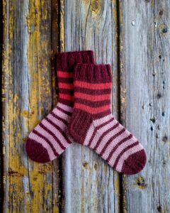 Käsitsi kootud villased sokid lastele, Ute Knit