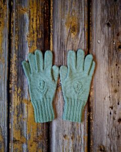 Helerohelised pitsilised sõrmkindad naistele, Ute Knit