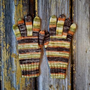 Rohelise-pruunikirjud sõrmkindad, Ute Knit